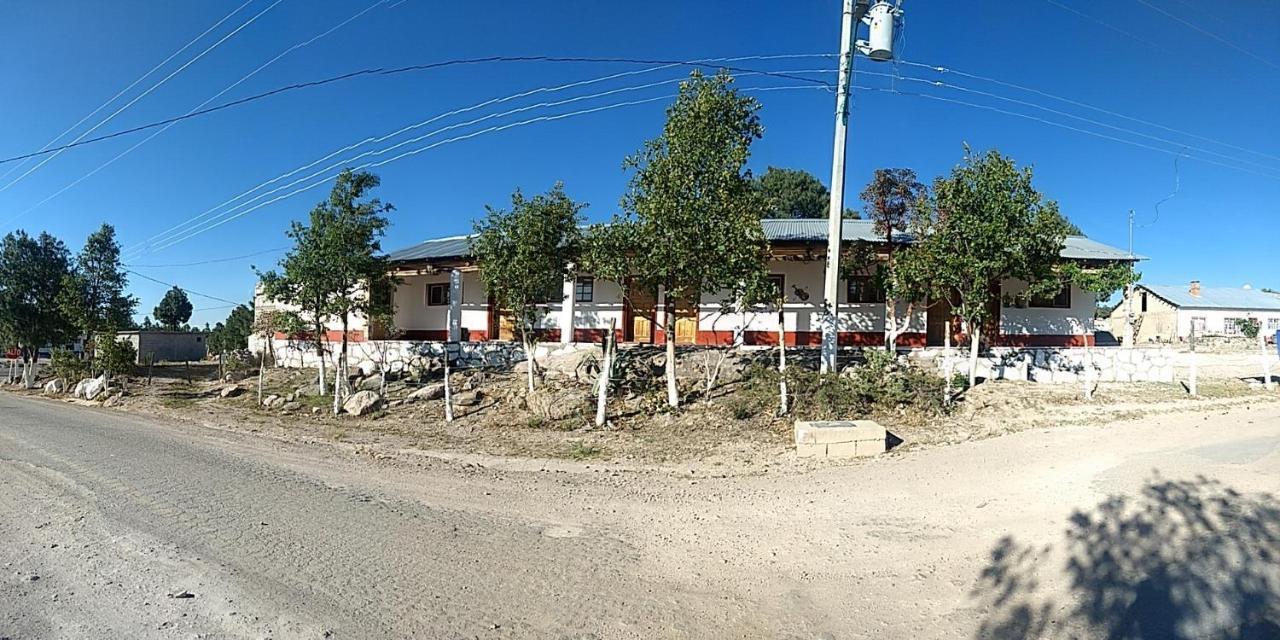 Hotel Entronque Barrancas San Alonso Exteriér fotografie