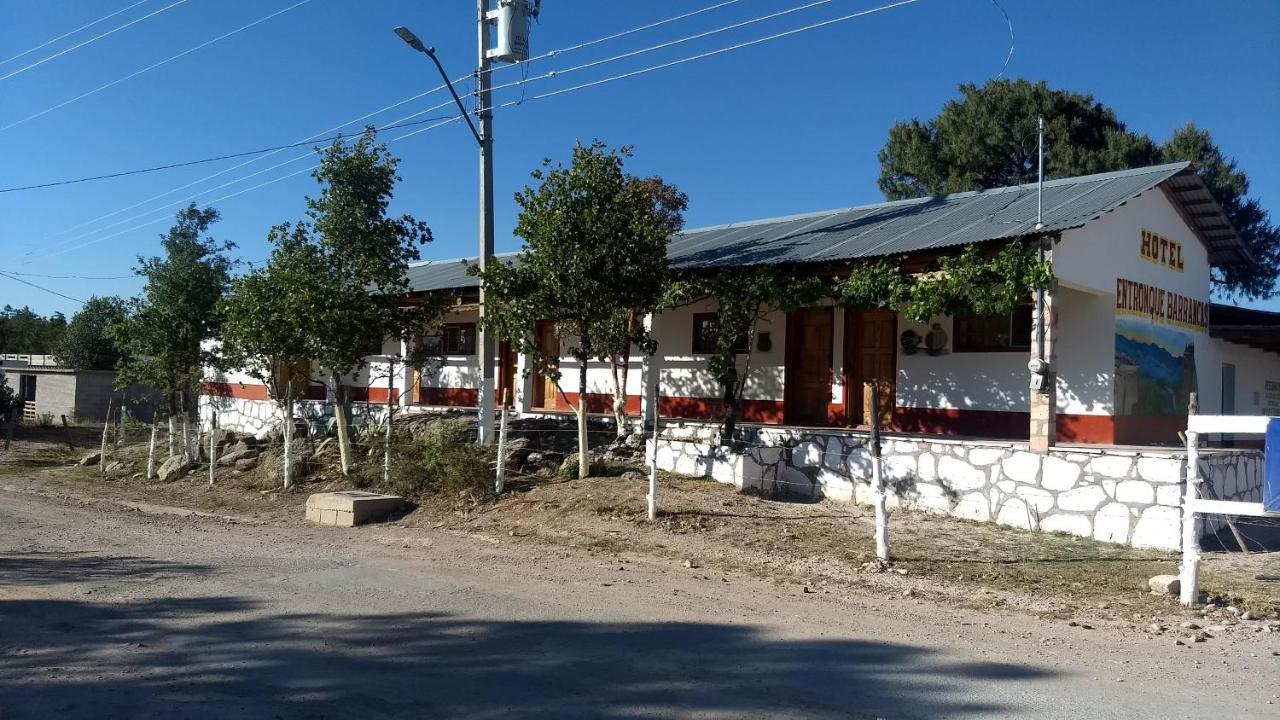 Hotel Entronque Barrancas San Alonso Exteriér fotografie